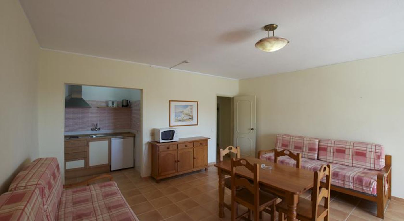 Mirachoro I Apartments