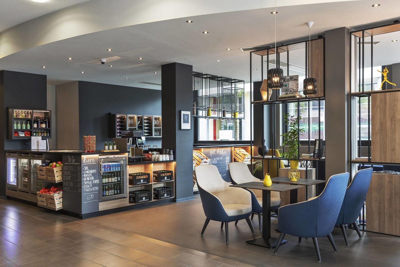 Courtyard Zurich North-Switzerland-Zurich-General view-2