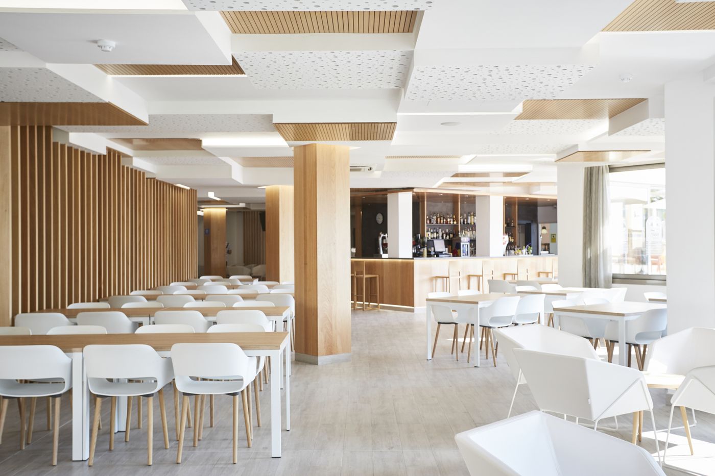 Invisa-Hotel-Es-Pla---Adults-Only-Restaurant-37