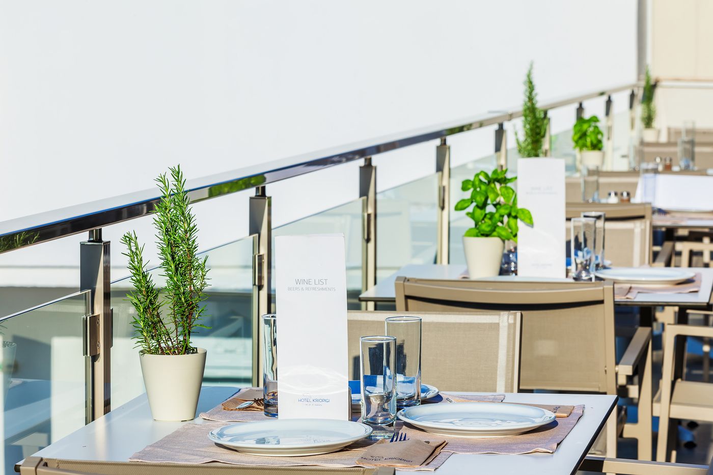 Kriopigi-Restaurant-93