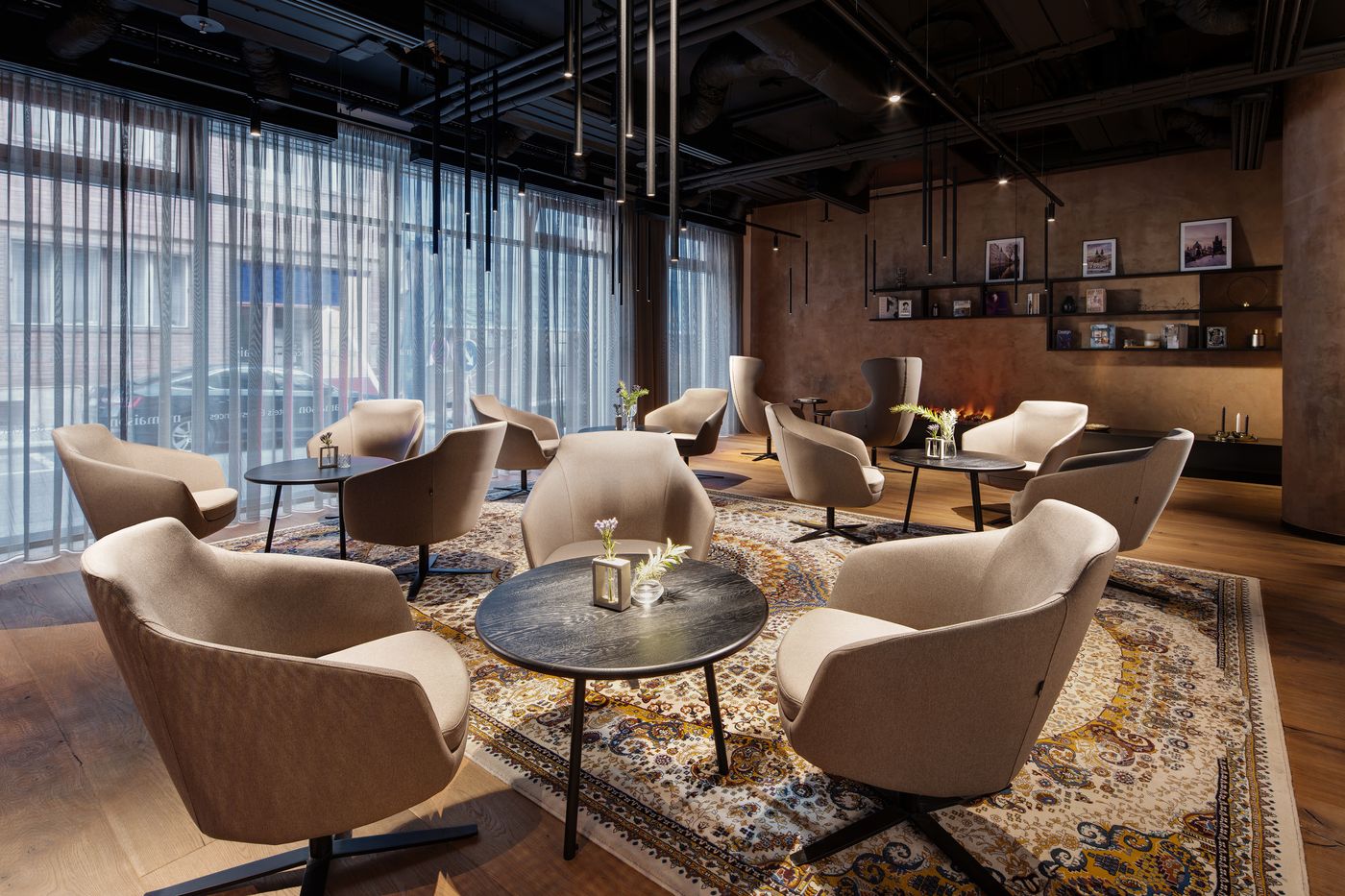 Mamaison-Residence-Downtown-Lobby-4