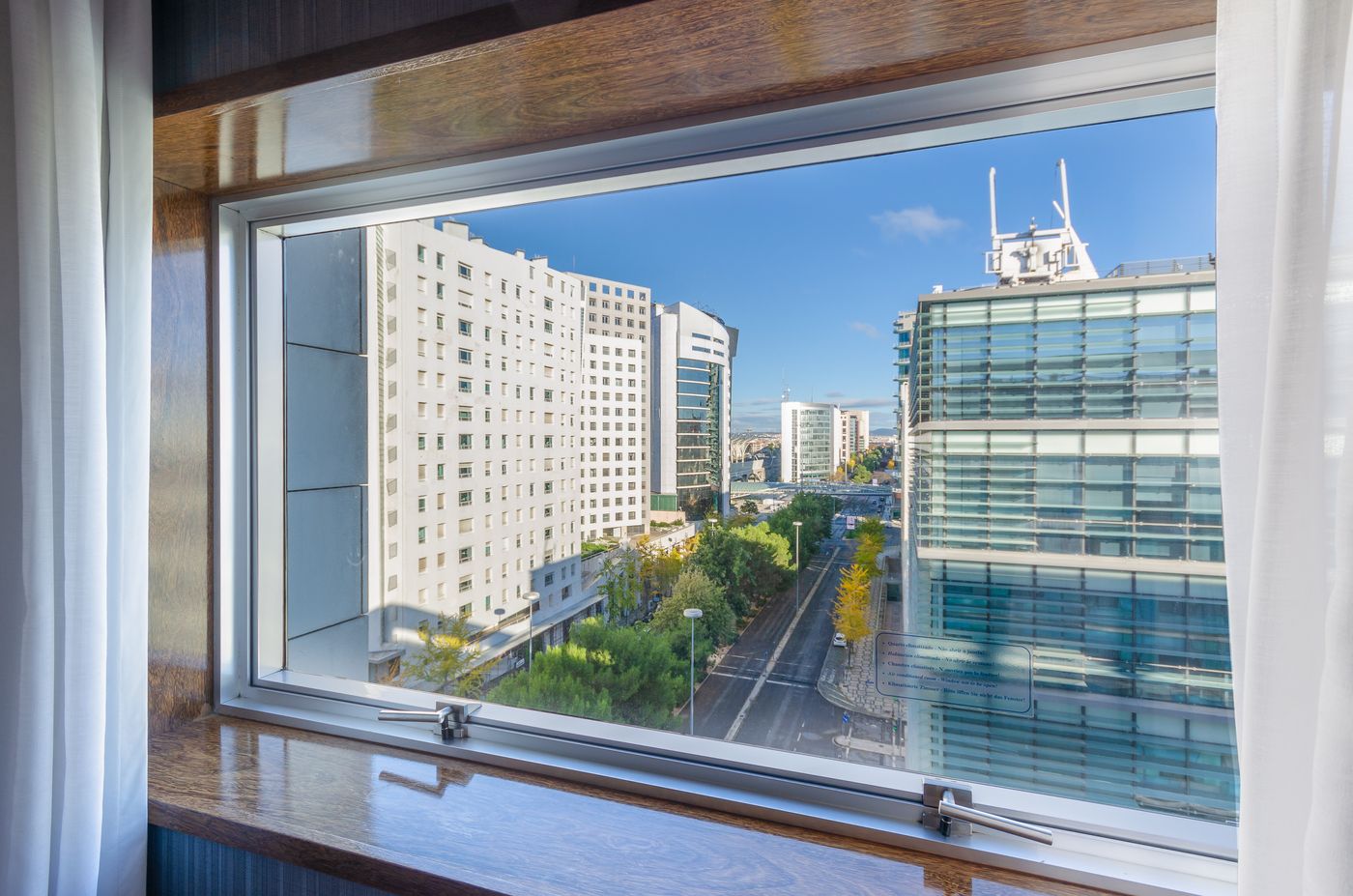 Olissippo-Oriente-Room-1