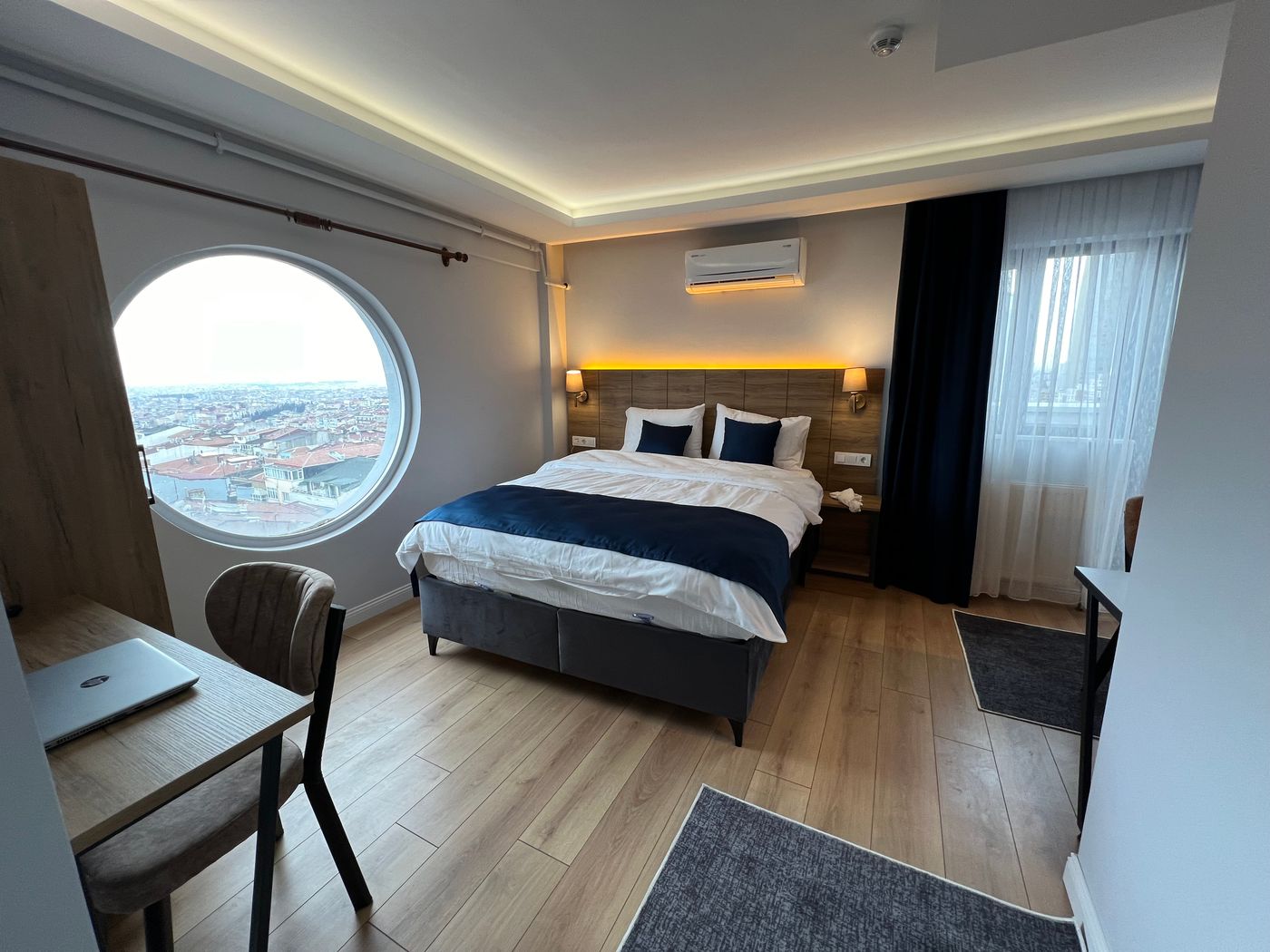Blue-Suite-Otel-Room-5