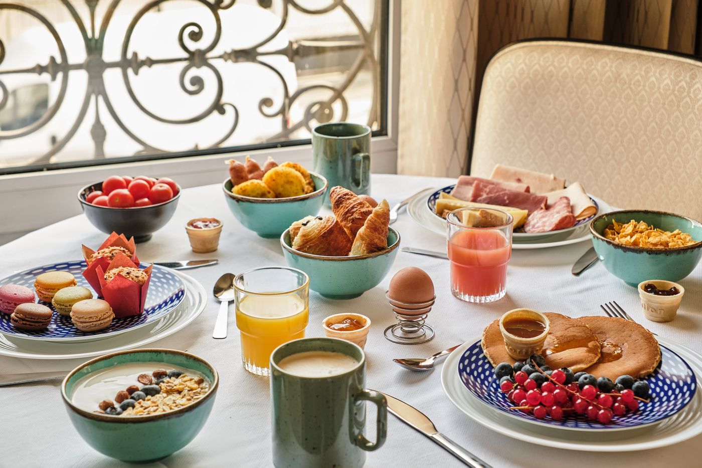 Hotel-Atrium-Restaurant-38