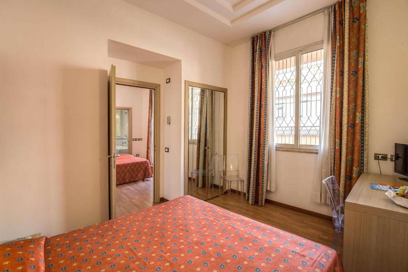 Hotel-San-Remo-Room-25