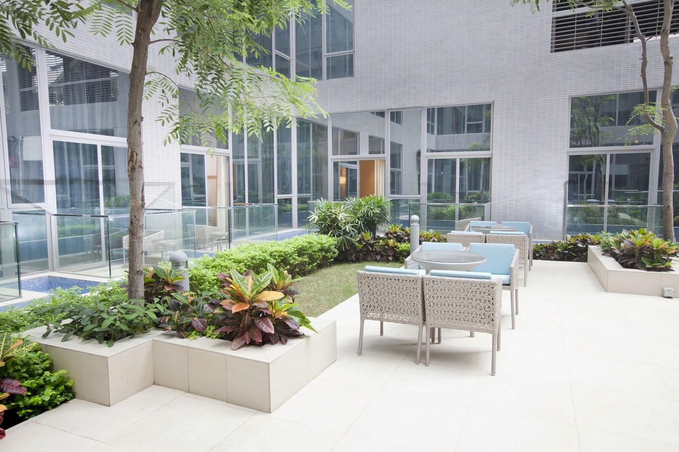 Dorsett-Tsuen-Wan-Hong-Kong-Terrace-2