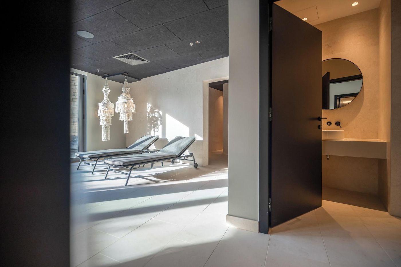 Blu-Mare-Hotel-Sports-and-Entertainment-48