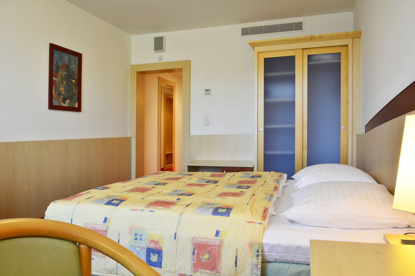 Olympik-Artemis-Room-6