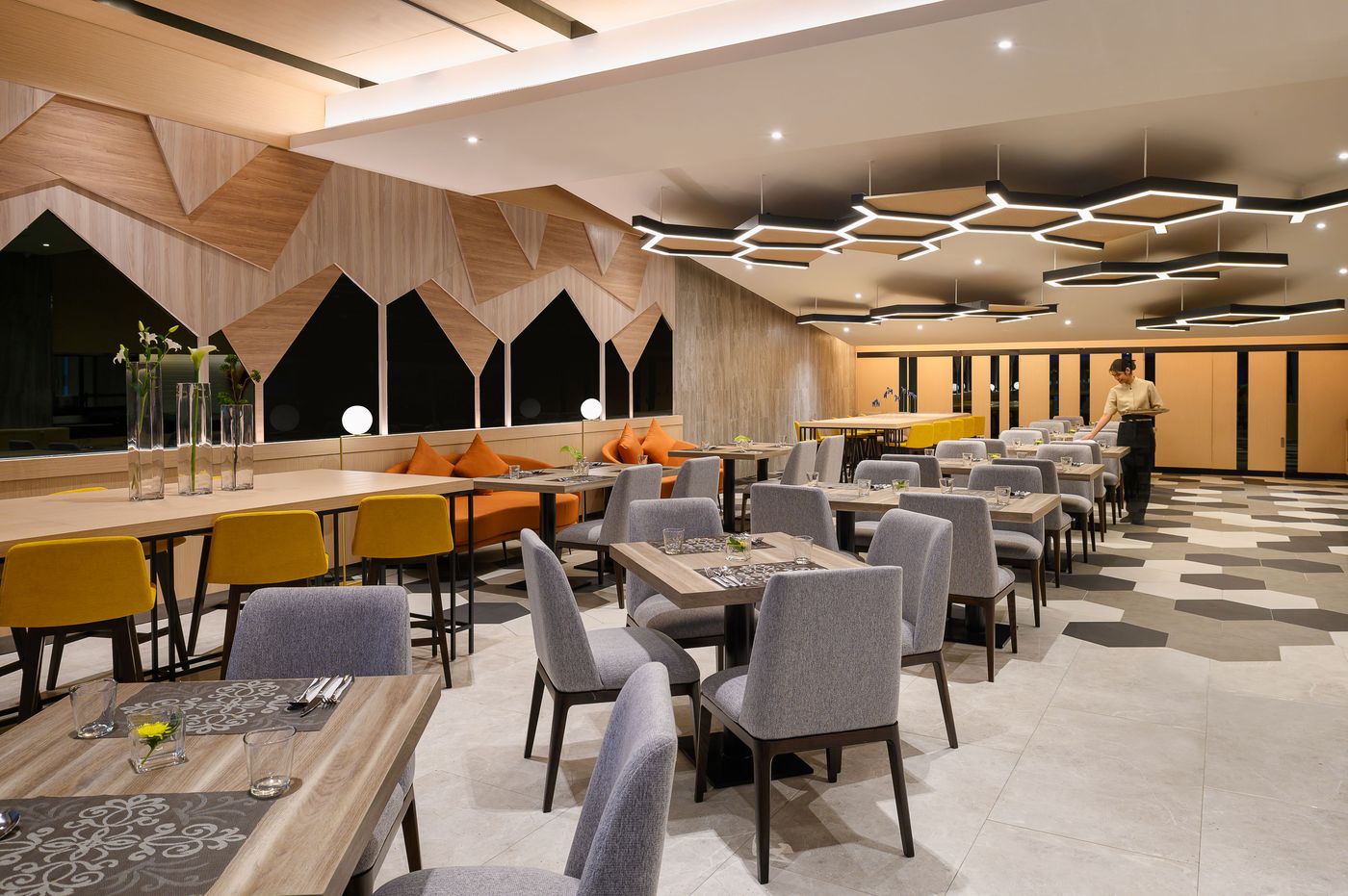 Parkroyal-Suites-Bangkok-Restaurant-38