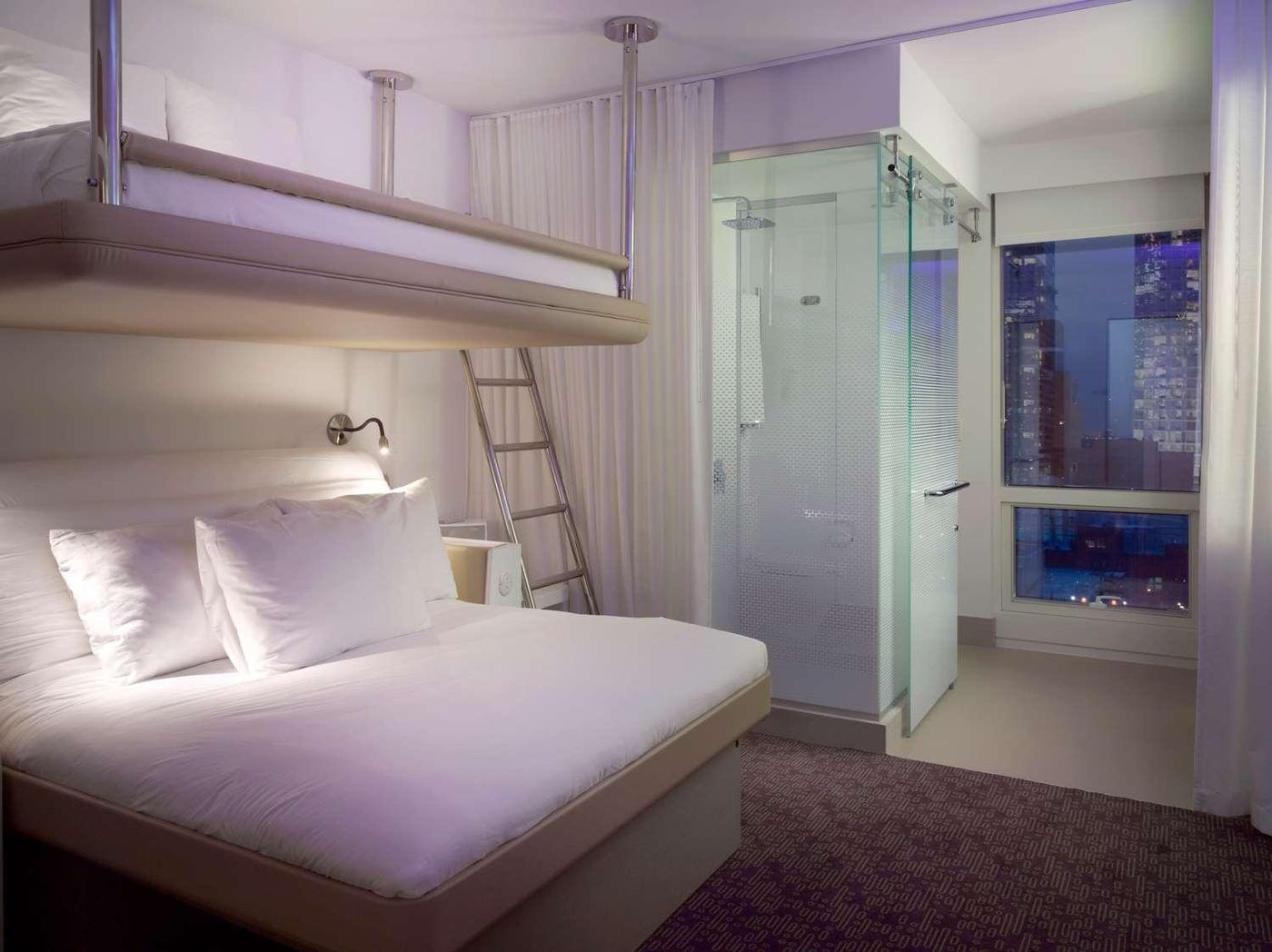 Yotel-New-York-Times-Square-Room-40