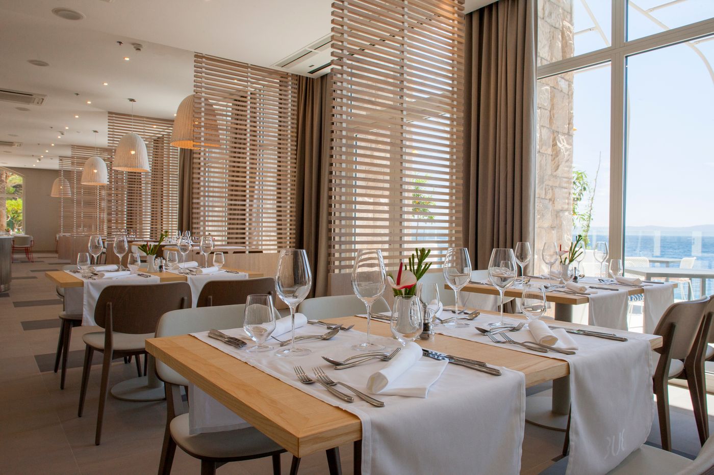 Bluesun-Hotel-Jadran-Restaurant-44