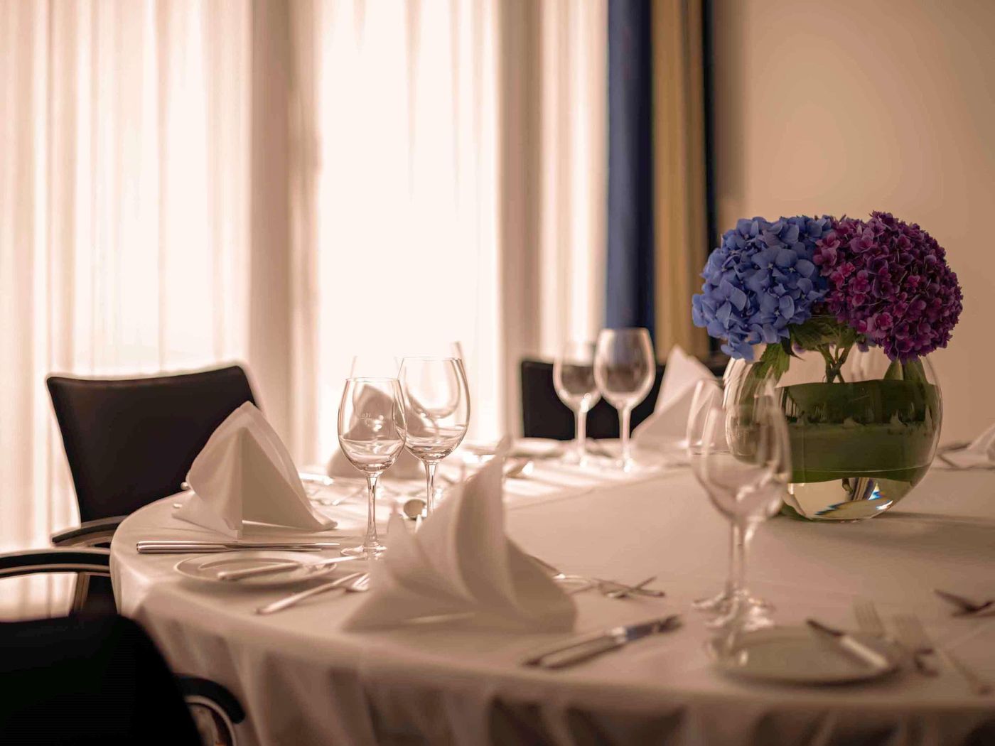 Pullman-Berlin-Schweizerhof-General-view-24