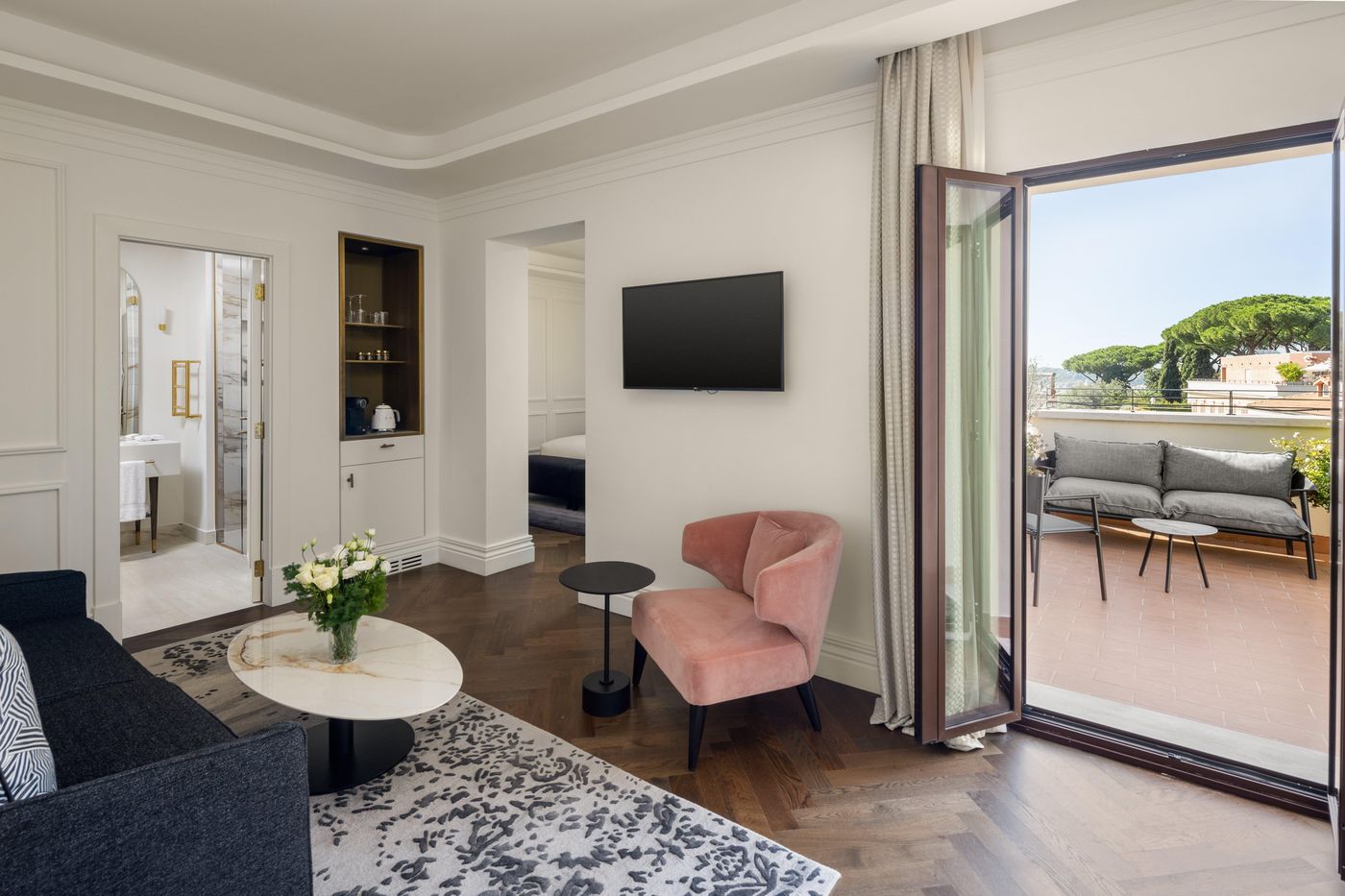 Ambasciatori-Palace-Hotel-Room-45