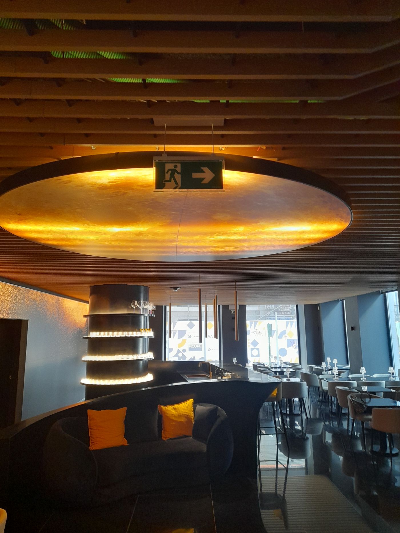 Golden-Lisbon-Hotel-Lobby-6