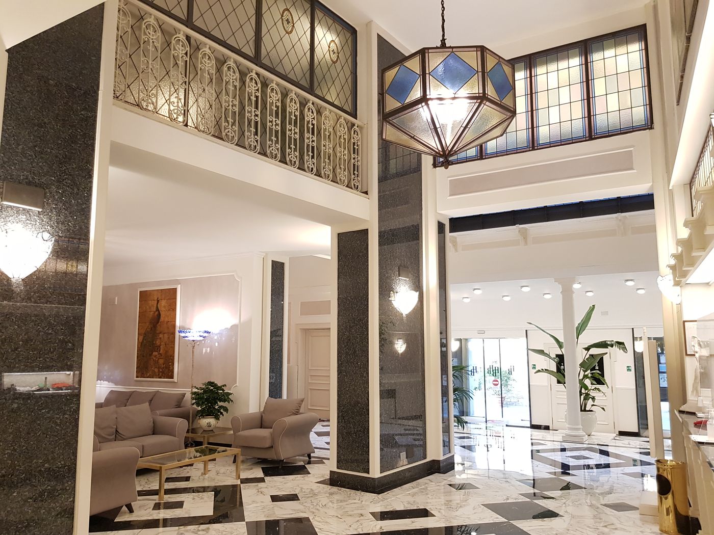 Hotel-Berchielli--Florence-Lobby-5