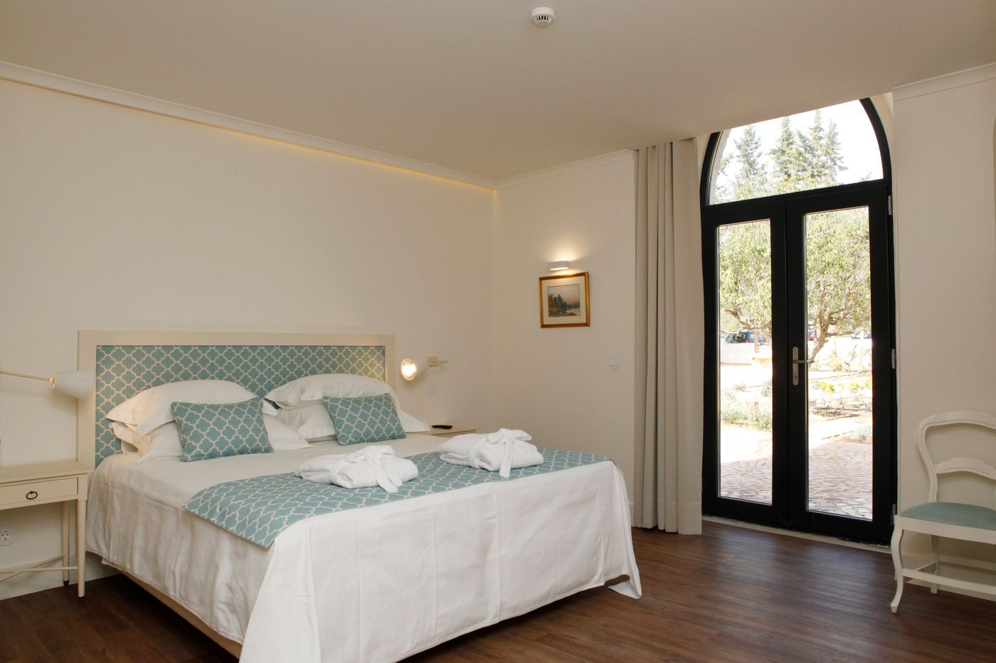 Casa-Palmela---Small-Luxury-Hotels---Villas-Room-46