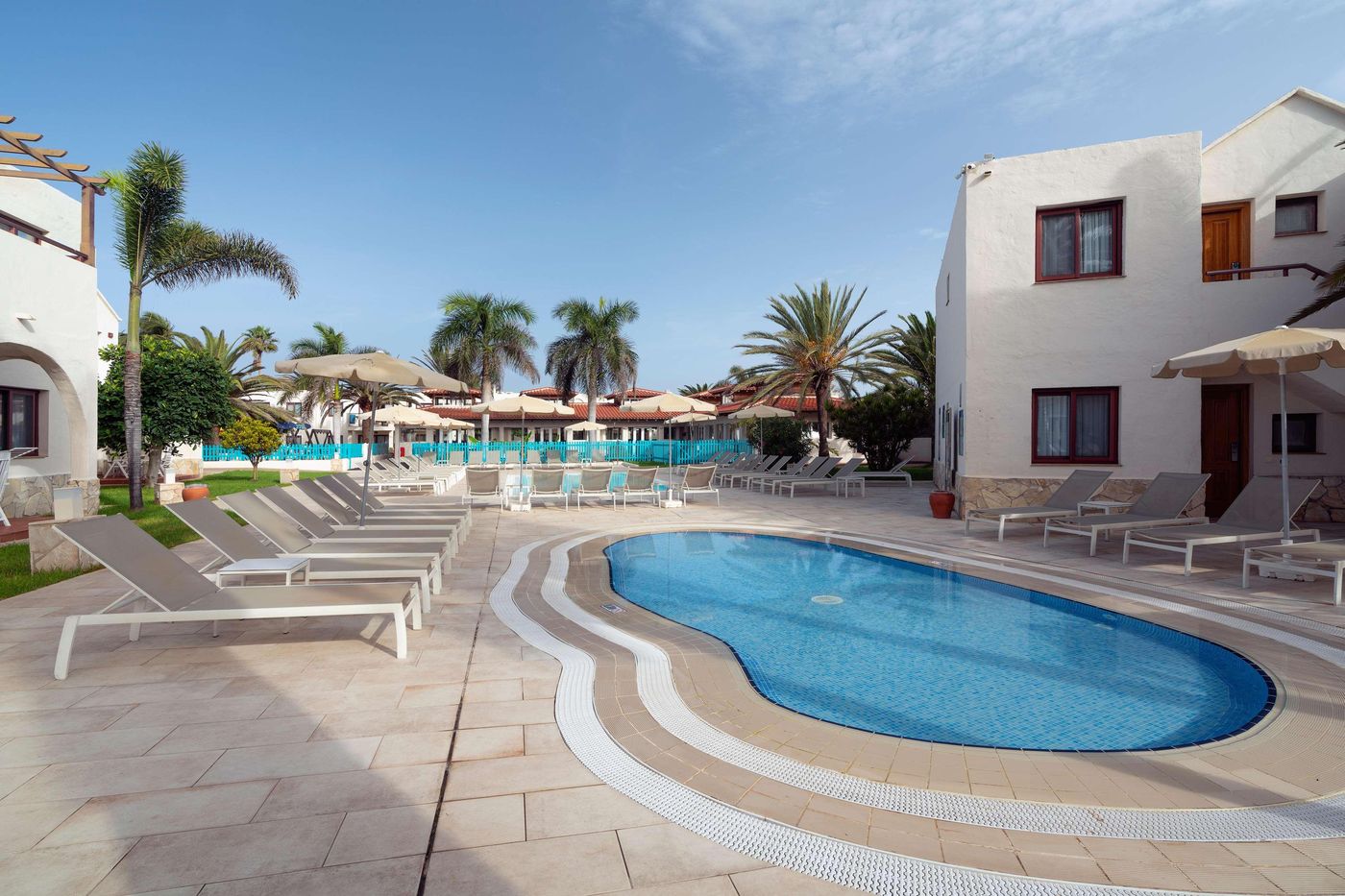 Alua-Suites-Fuerteventura-Pool-8