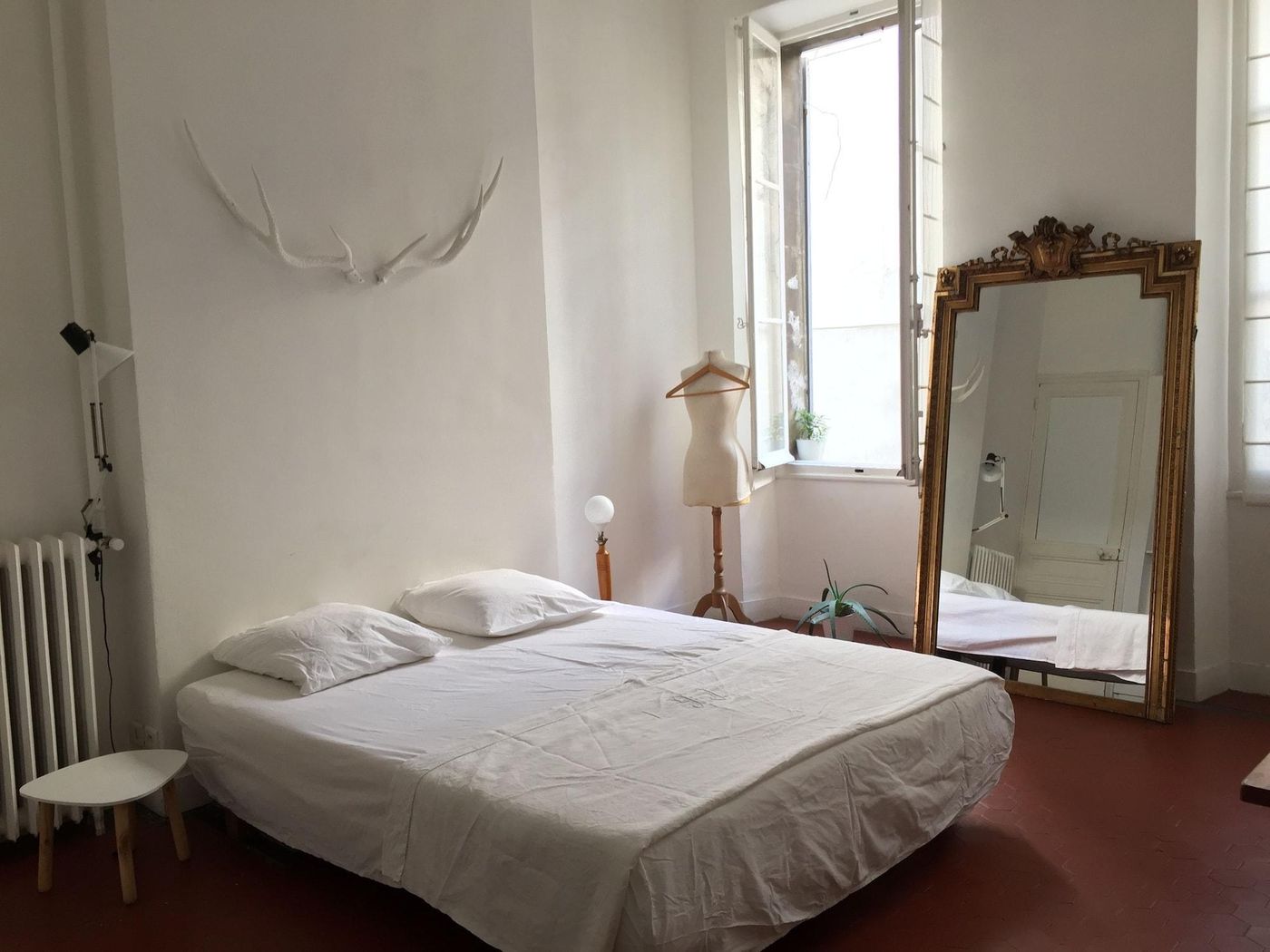 Chambre d'hôtes Liberté-France-MARSEILLE-Room-7