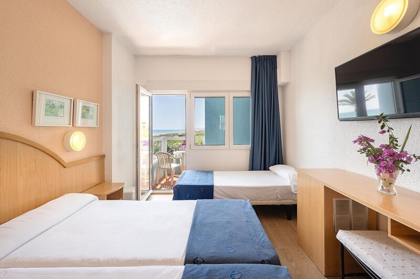 Playas-de-Guardamar-Room-8