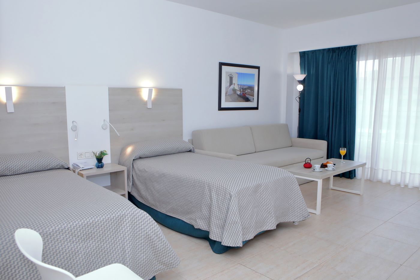 Pyr-Fuengirola-Room-13