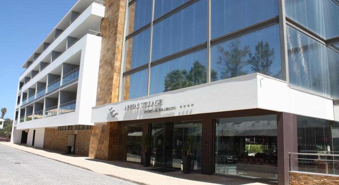 Areias Village Hotel and Apartments