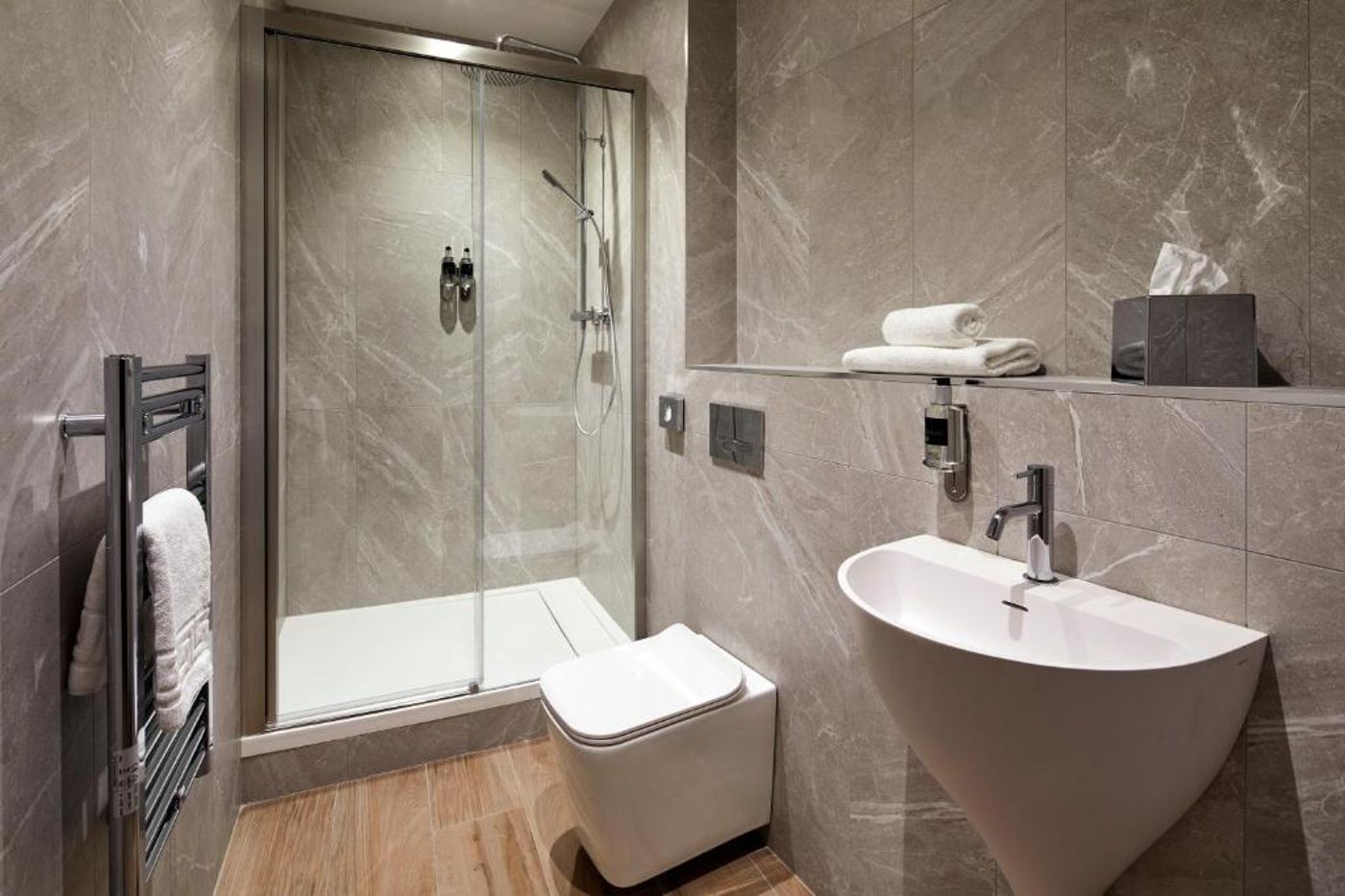 Handel-s-Hotel-Room-11