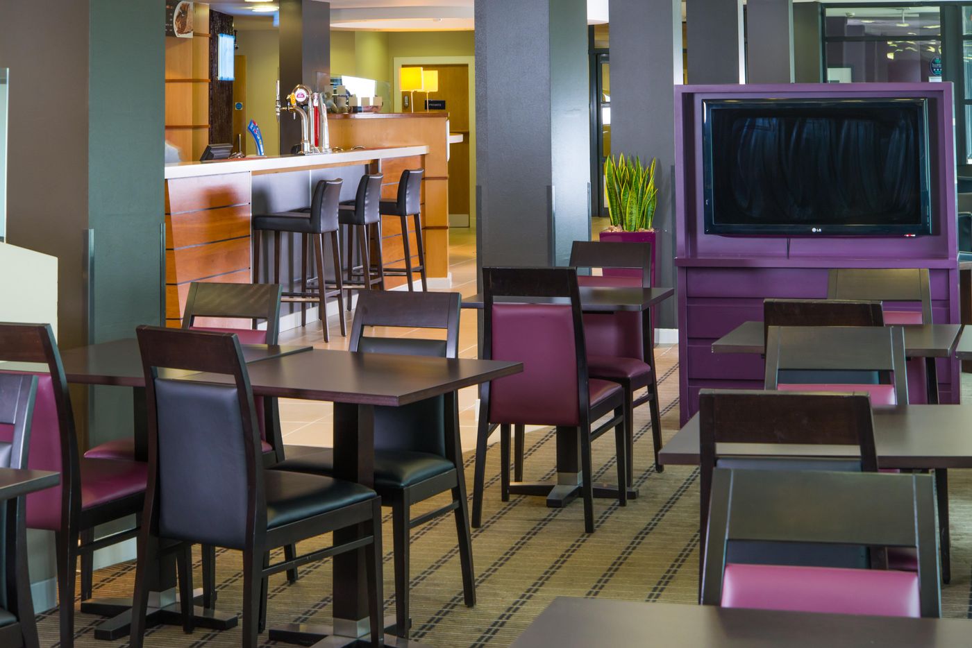 Holiday Inn Express Glasgow City Riverside-United Kingdom-GLASGOW-General view-10