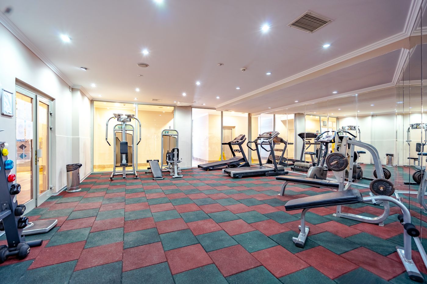 New - Royal Atlantis Beach