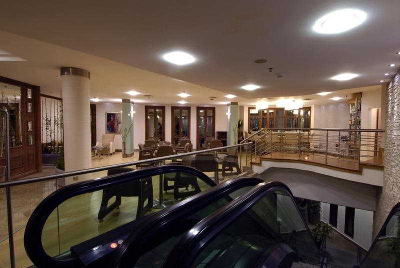 Mega-Residence-Hotel-Bar-11