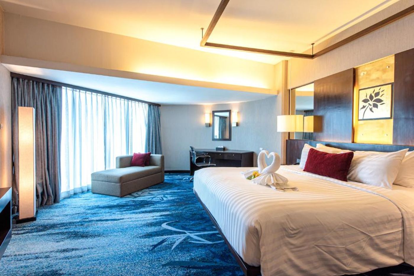 Ambassador-Bangkok-Room-21