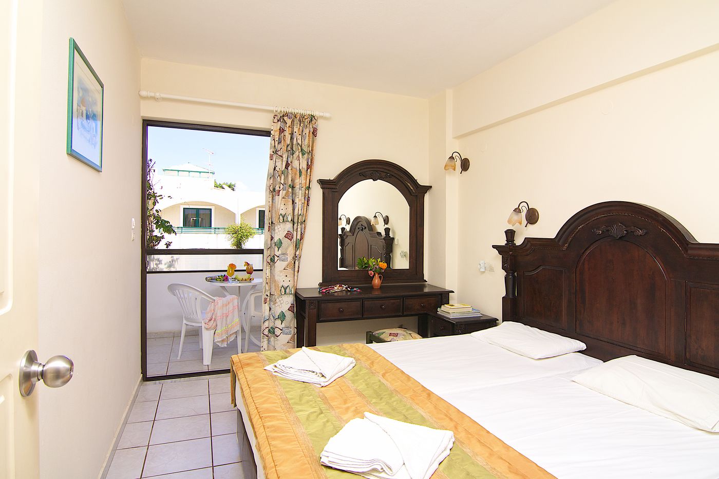 Trefon-Hotel-Apartments-Room-19