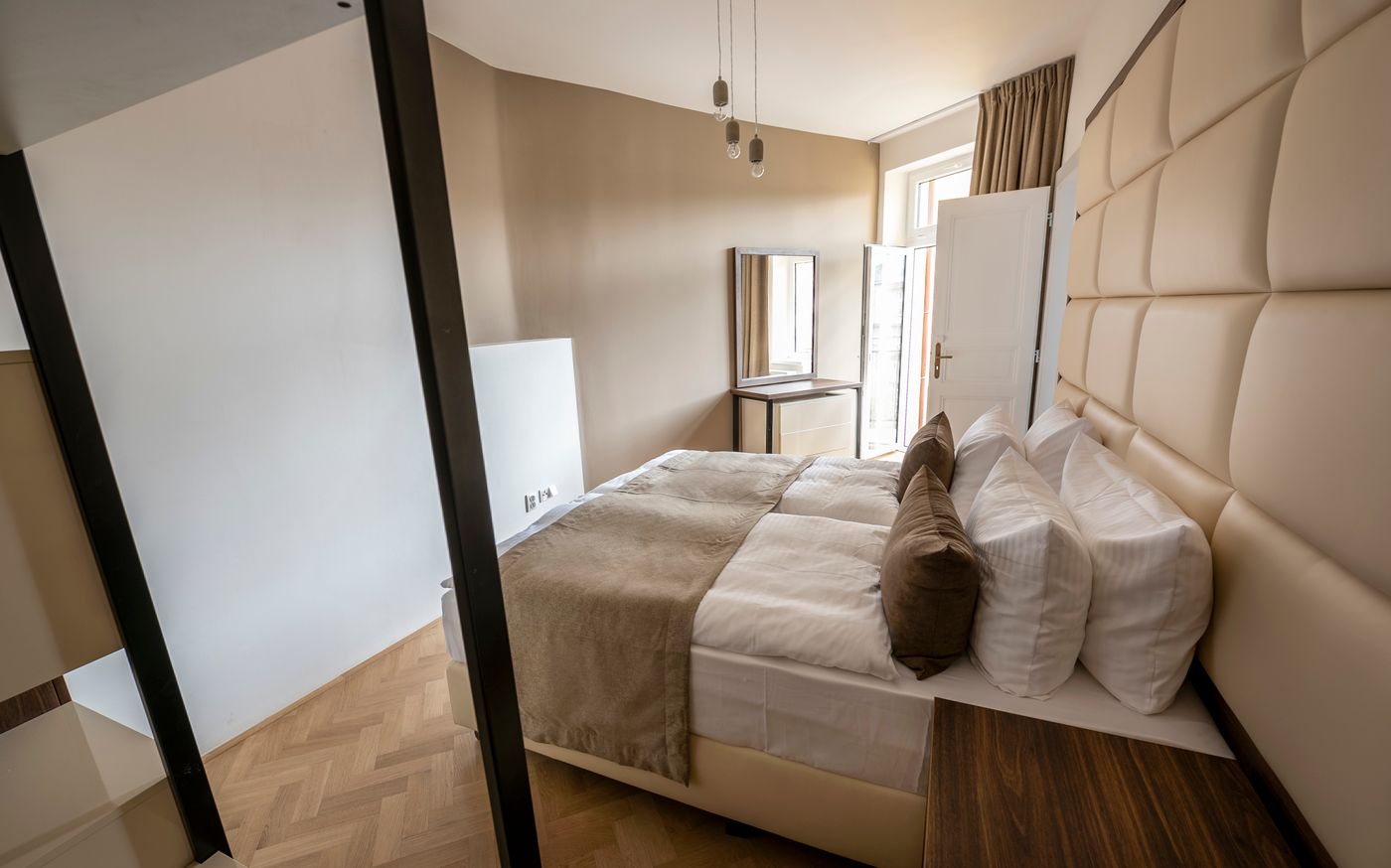 Letna-Garden-Suites-Room-21