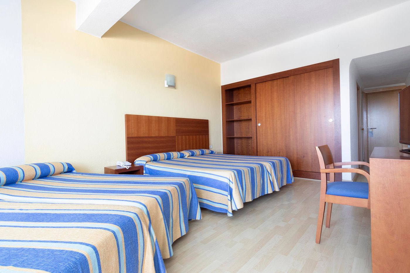 Hotel-Club-Palia-La-Roca-Room-16