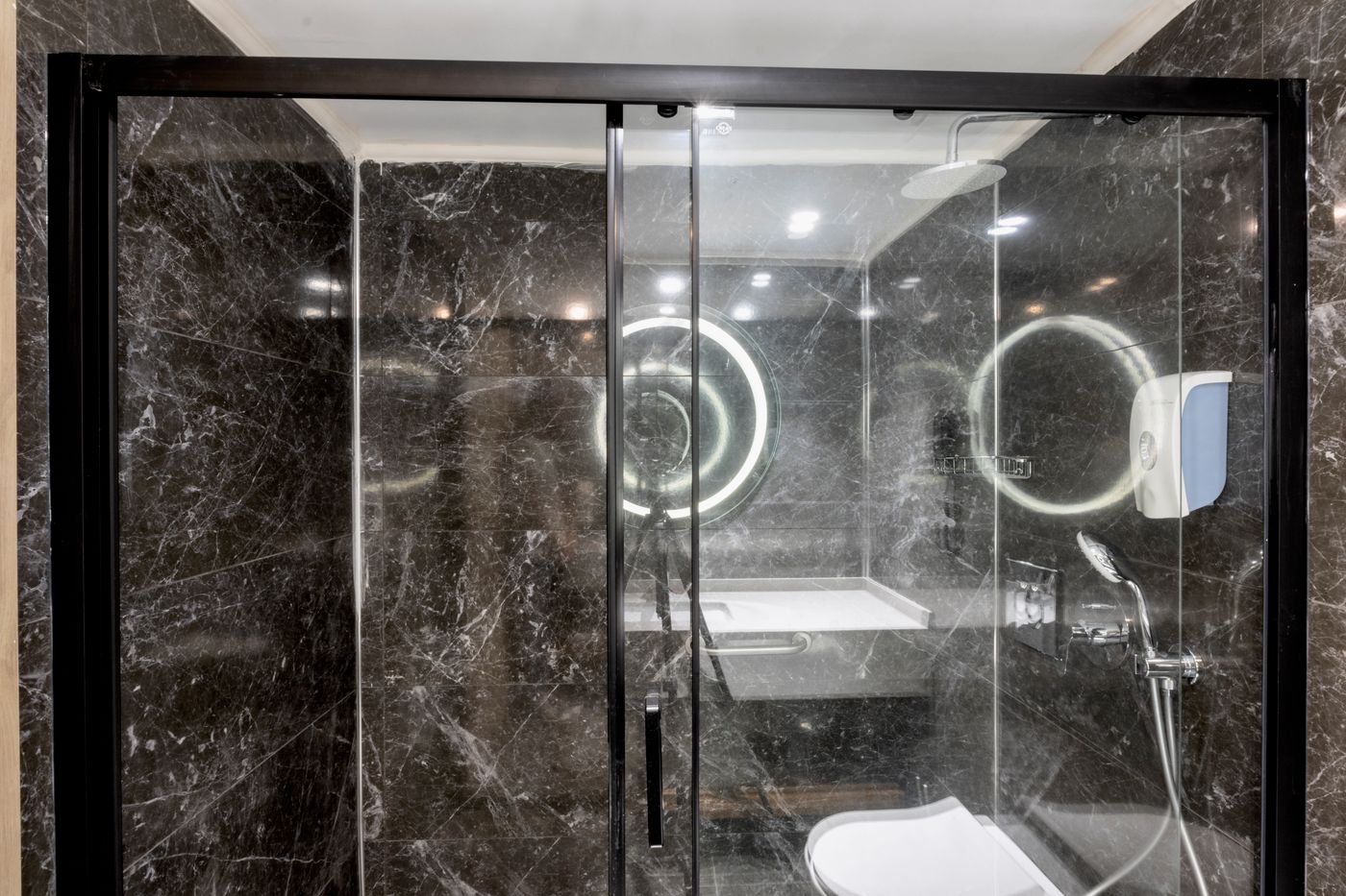 Elysee-Hotel-Room-19