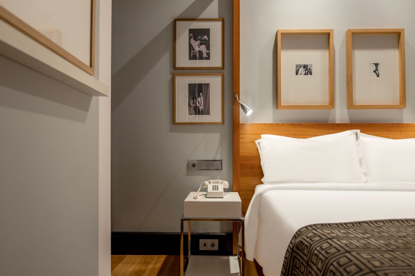 Browns-Downtown-Hotel-Room-39