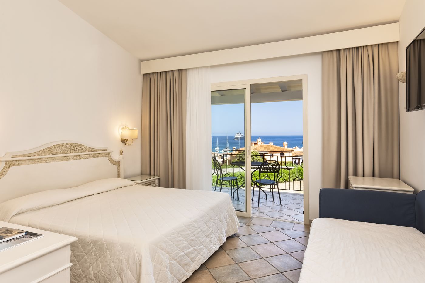 Grand-Hotel-In-Porto-Cervo-Room-17