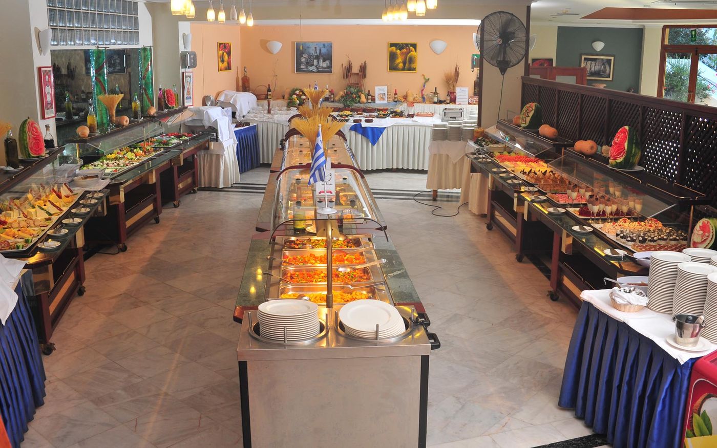 Hydramis Palace Beach Resort