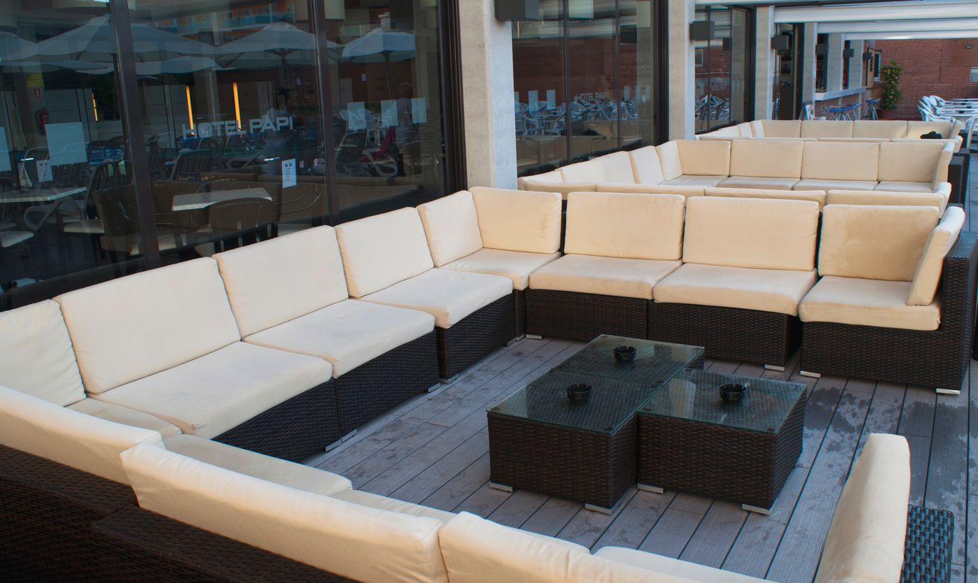 Papi-Hotel-Terrace-12