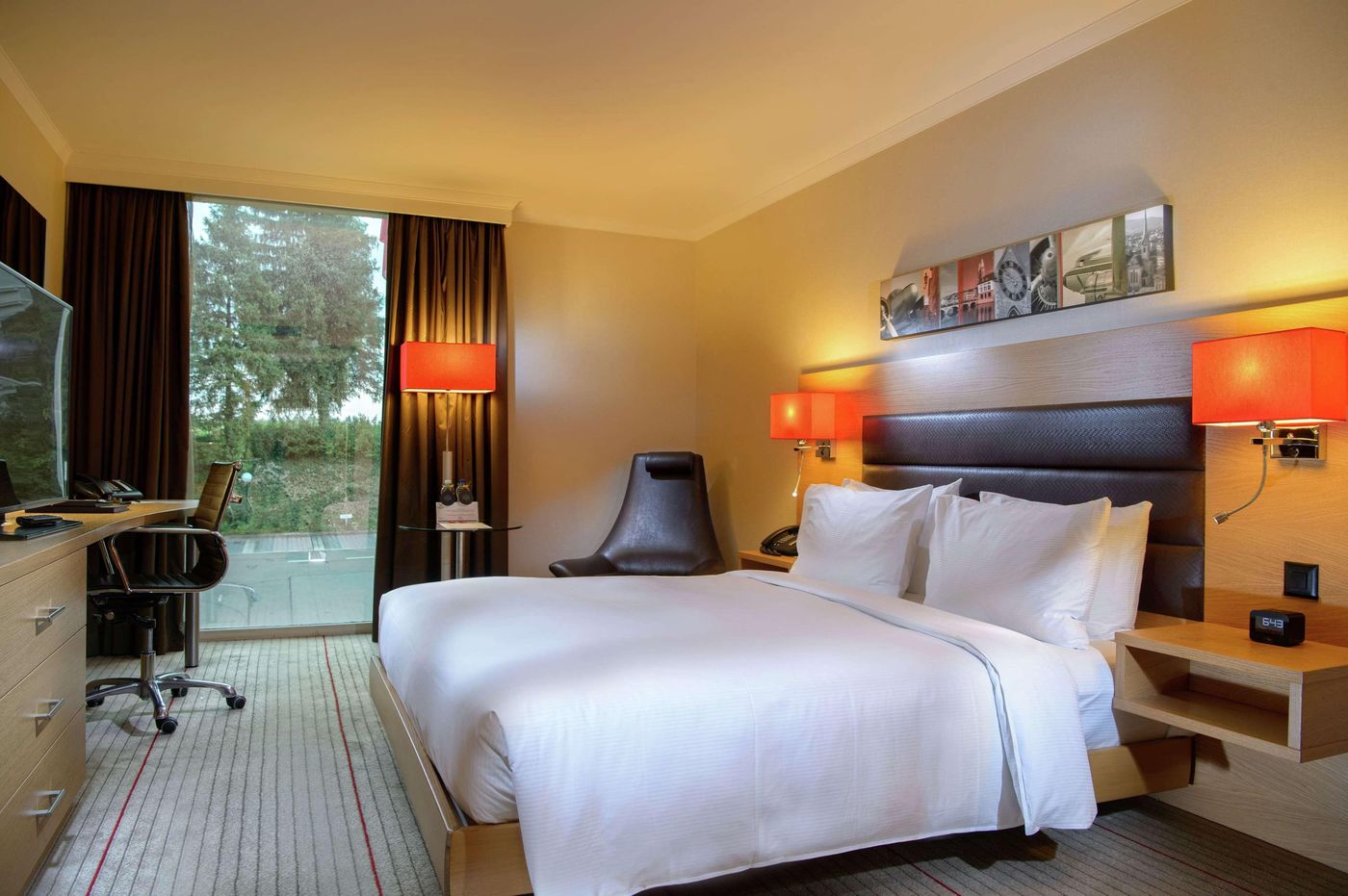 Hilton Zurich Airport-Switzerland-Zurich-Room-10