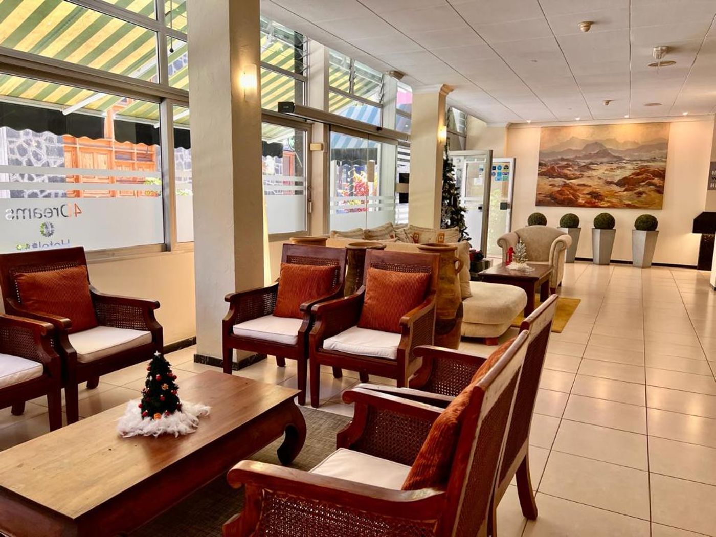 4Dreams-Hotel-Chimisay-Lobby-35