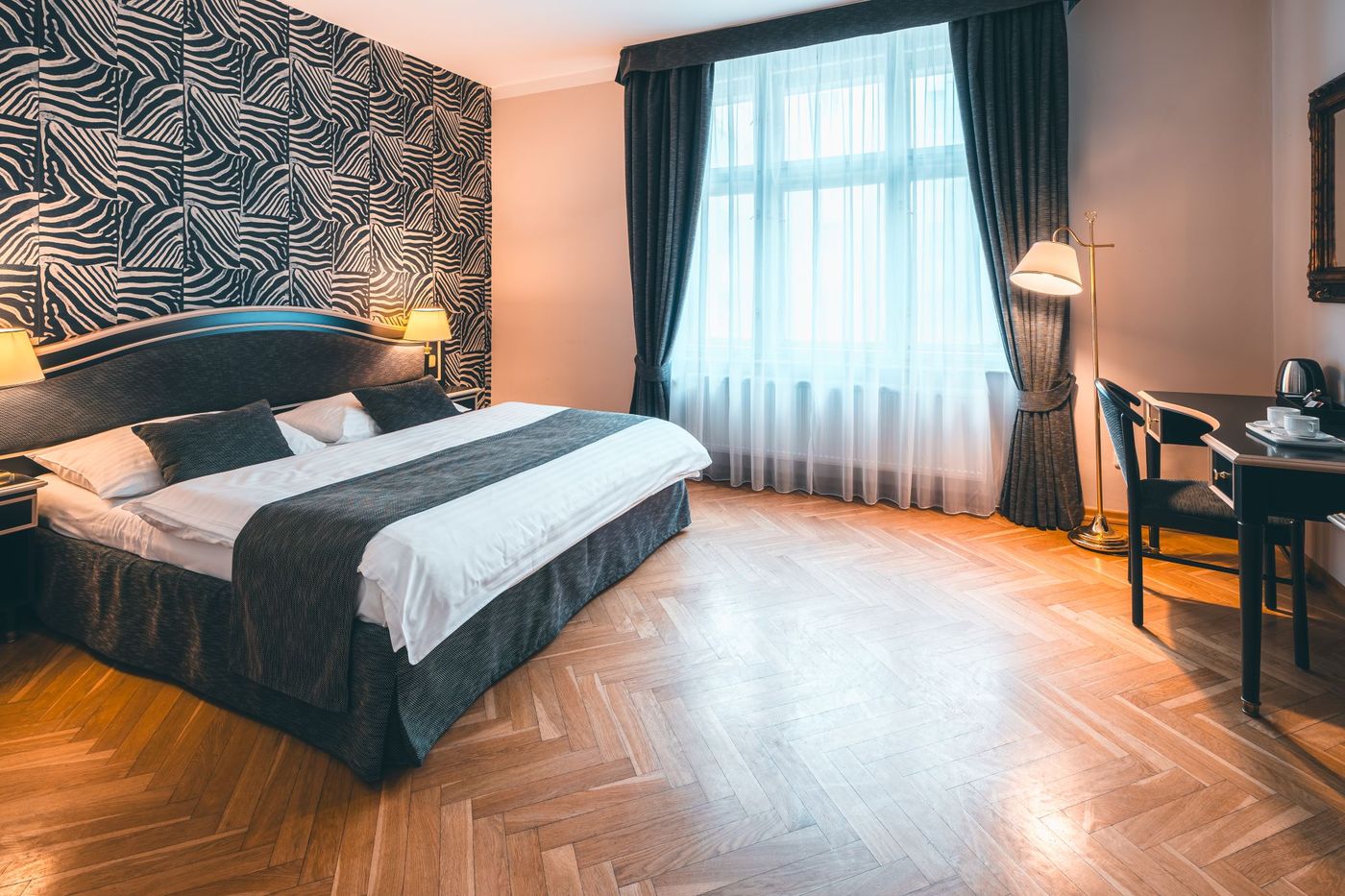 Elysee-Hotel-Room-21