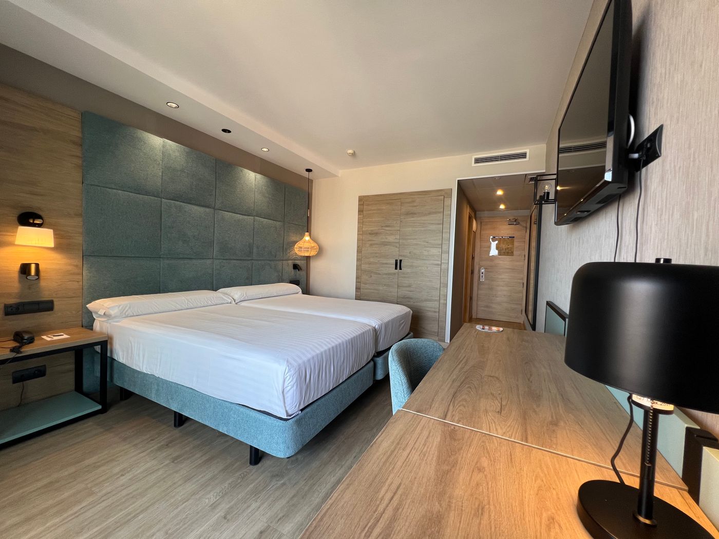 Maya-Alicante-Room-20