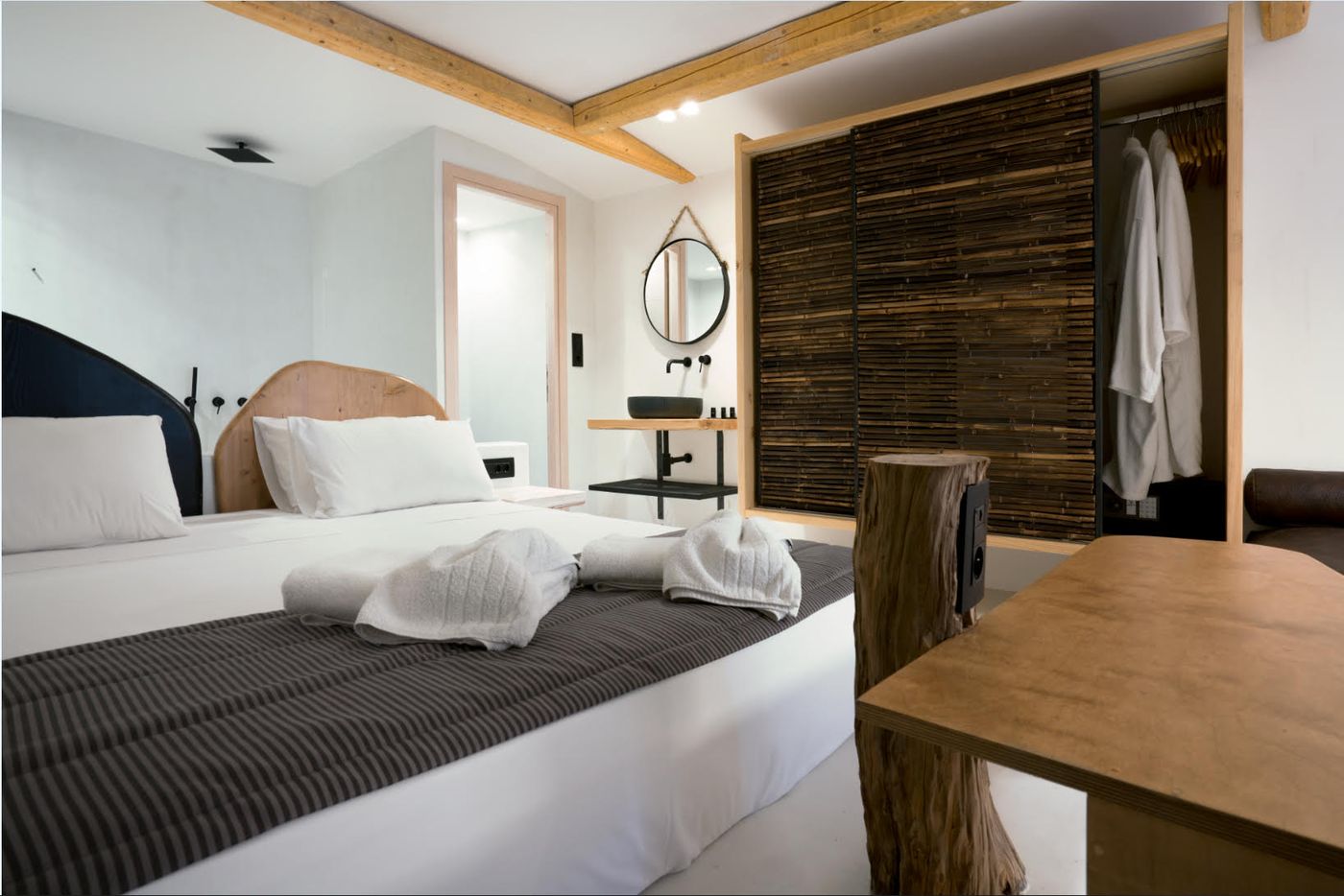 Gloria-Maris-Hotel-Suites-and-Villas---Adults-Only-Room-28