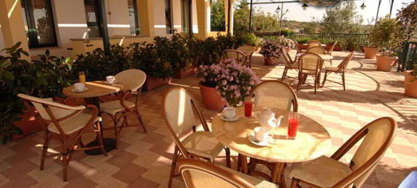 Eden-Riviera-Lobby-17