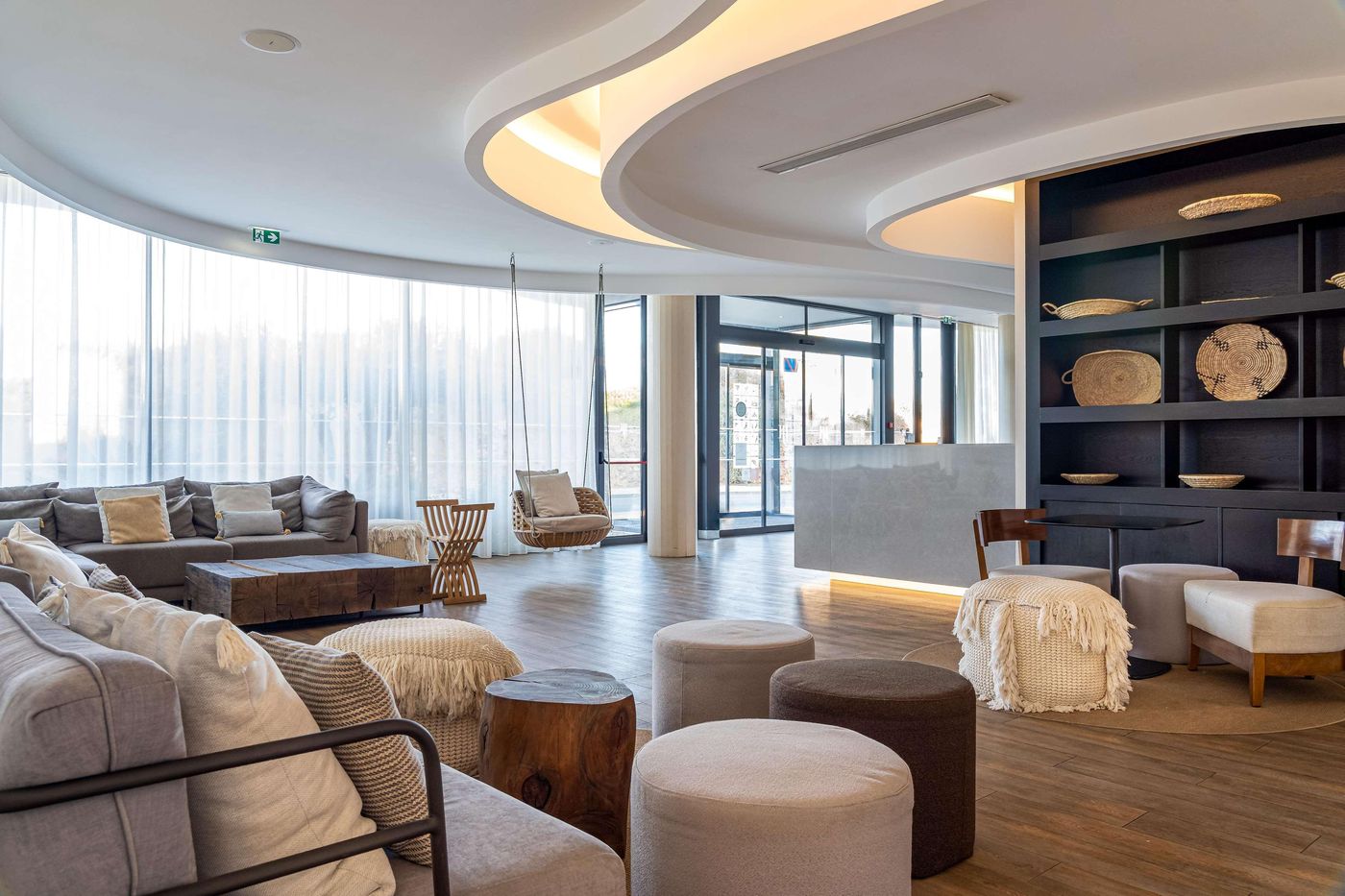 Jupiter-Marina-Hotel---Couples---Spa--Adults-Only--Lobby-54