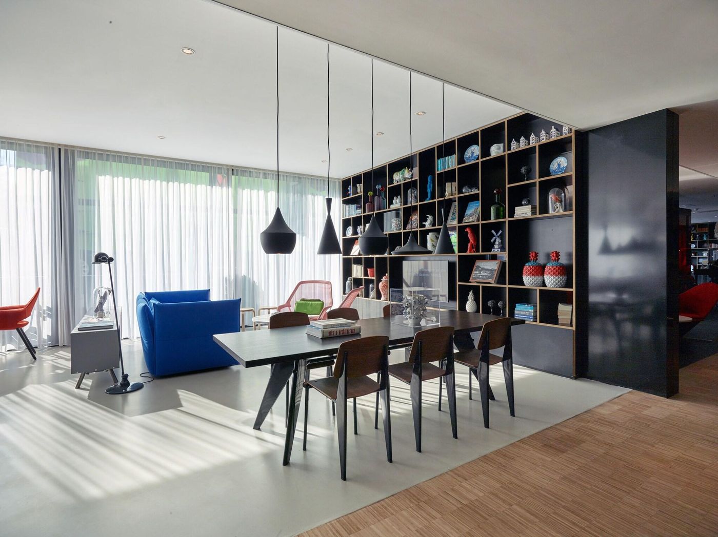 Citizenm-Amsterdam-City-Lobby-11