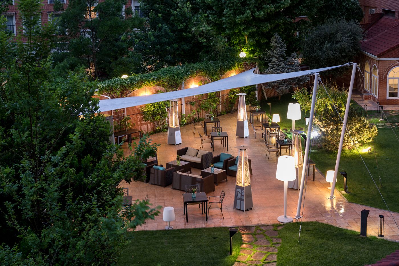 Rafaelhoteles-Atocha-Terrace-32