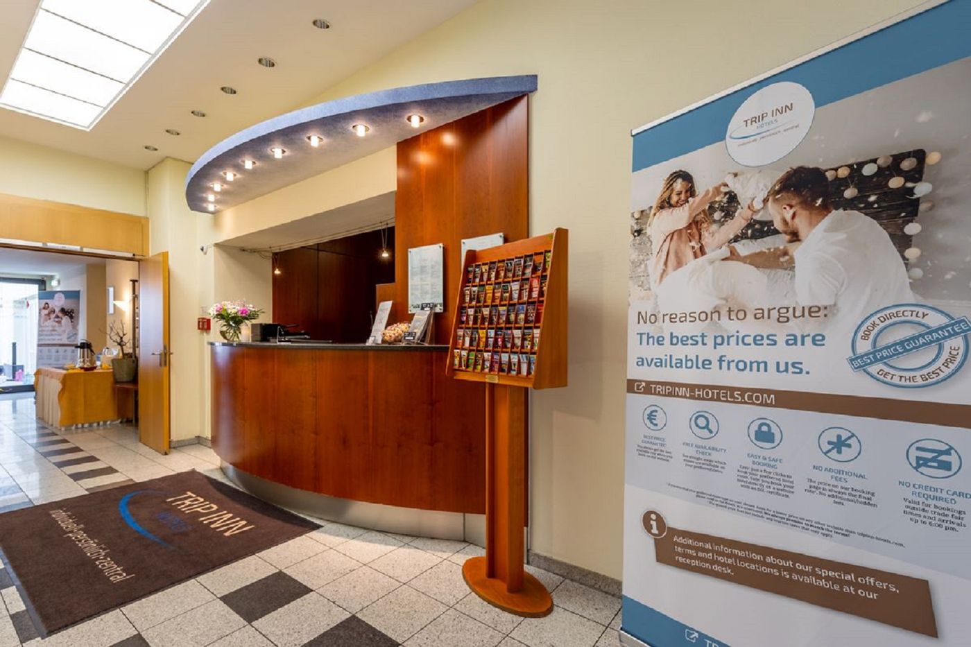 Trip-Inn-Hotel-Conti-Lobby-4