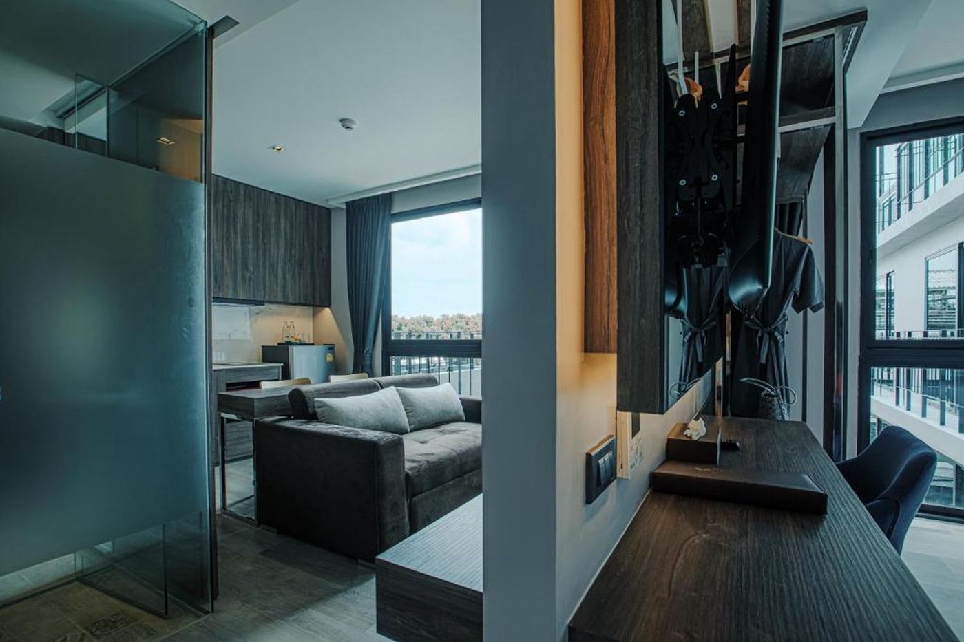 Rak-Elegant-Hotel-Patong-Room-28