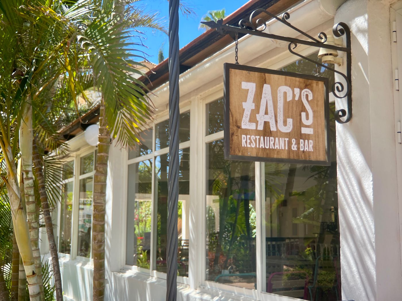 Ramada-Hotel---Suites-by-Wyndham-Costa-del-Sol-Bar-25